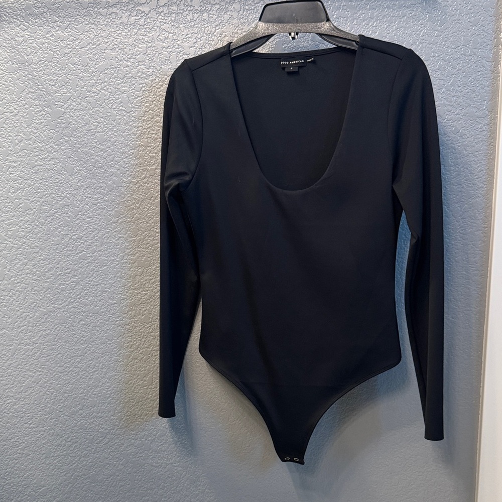NWOT Good American Sculpting Scoop Neck Bodysuit